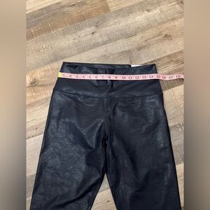Aerie Black Faux Leather hi - rise Leggings size XL Short NWT